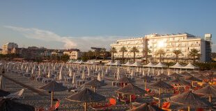 Почивка в АЛБАНИЯ - 4 нощувки на ривиерата на Дуръс, със самолет и обслужване на български език!