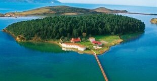 Почивка в АЛБАНИЯ - 5 нощувки във Вльора, със самолет и обслужване на български език!